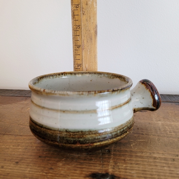 Vintage Takahashi Mid Century Studio Pottery Side Handled Soup Bowl - Picture 9 of 9